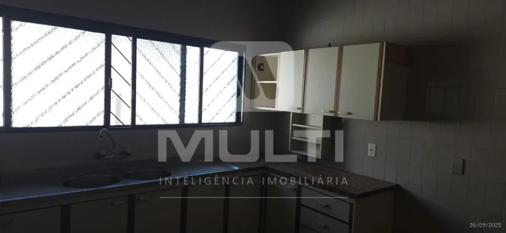 Casa, 4 quartos, 260 m² - Foto 2