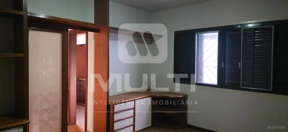 Casa, 4 quartos, 260 m² - Foto 11