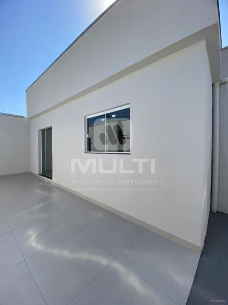 Casa à venda com 4 quartos, 150m² - Foto 9