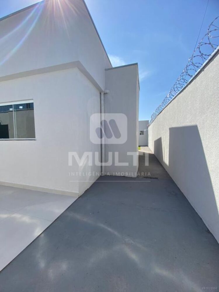 Casa à venda com 4 quartos, 150m² - Foto 8