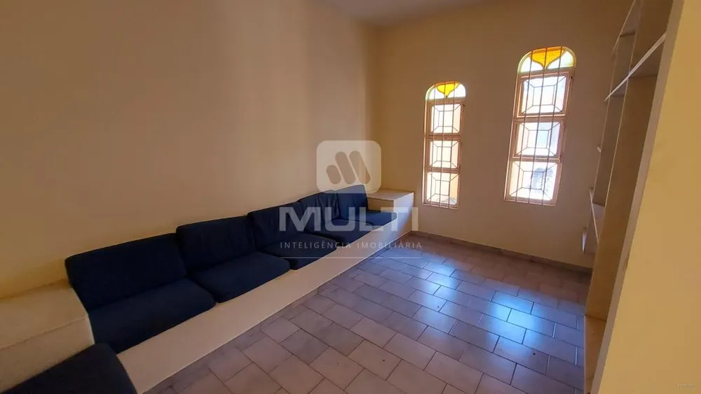 Casa, 3 quartos, 197 m² - Foto 1