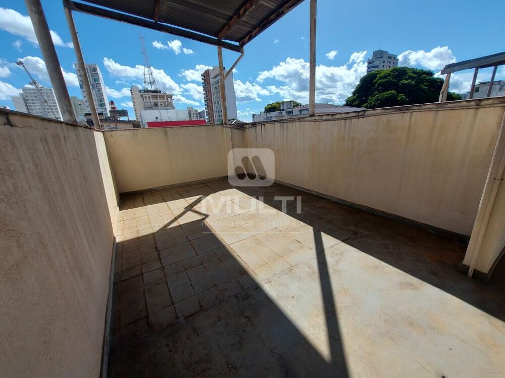 Casa, 8 quartos, 628 m² - Foto 7