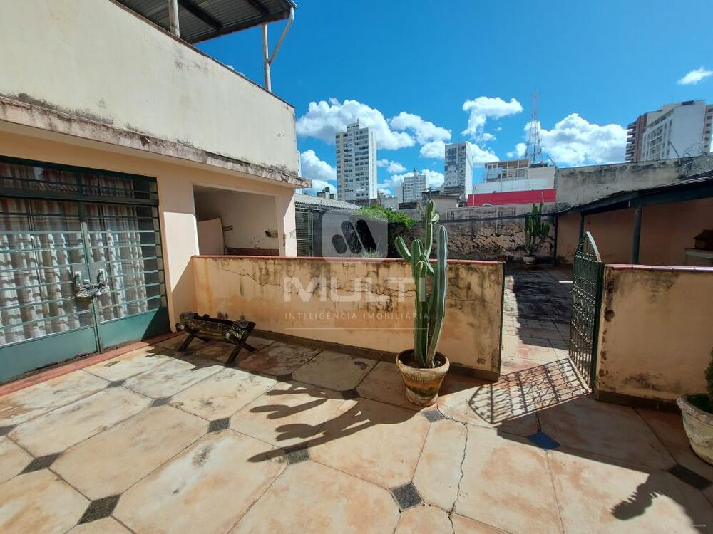 Casa, 8 quartos, 628 m² - Foto 5