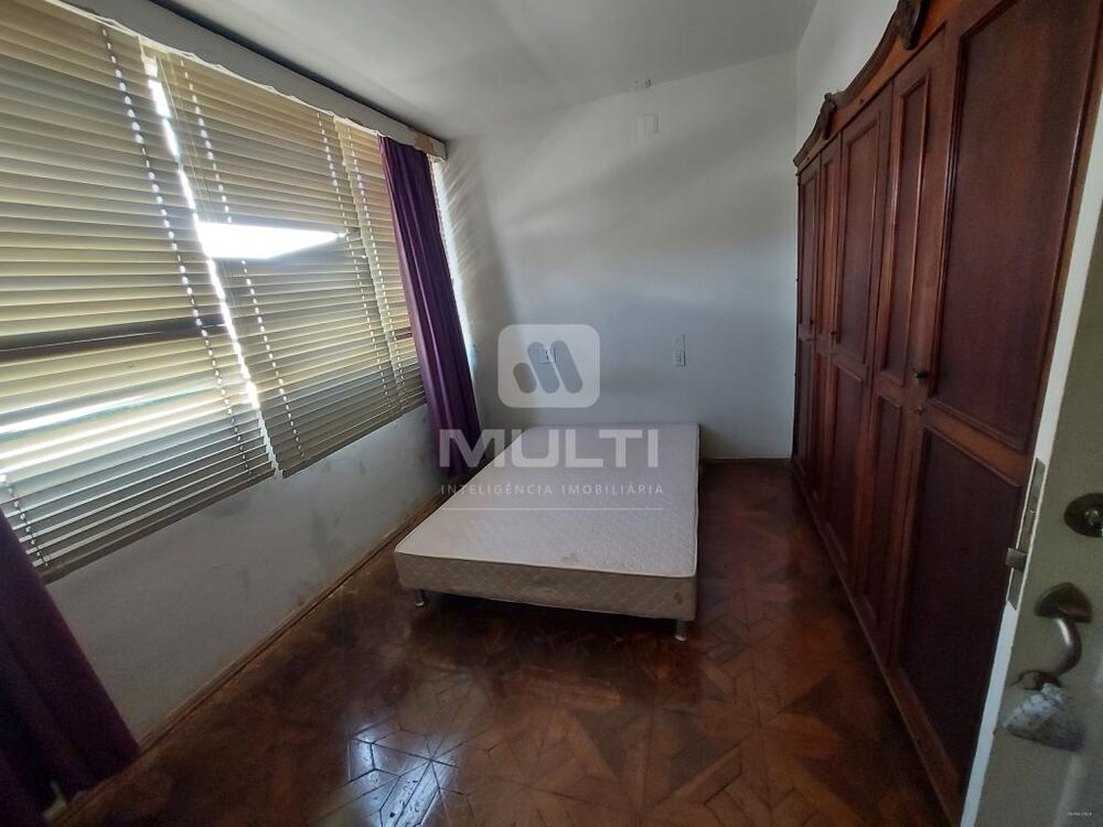 Casa, 8 quartos, 628 m² - Foto 24