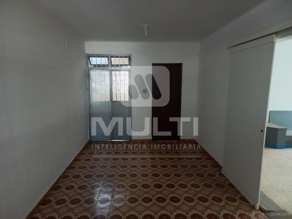 Casa, 3 quartos, 239 m² - Foto 12