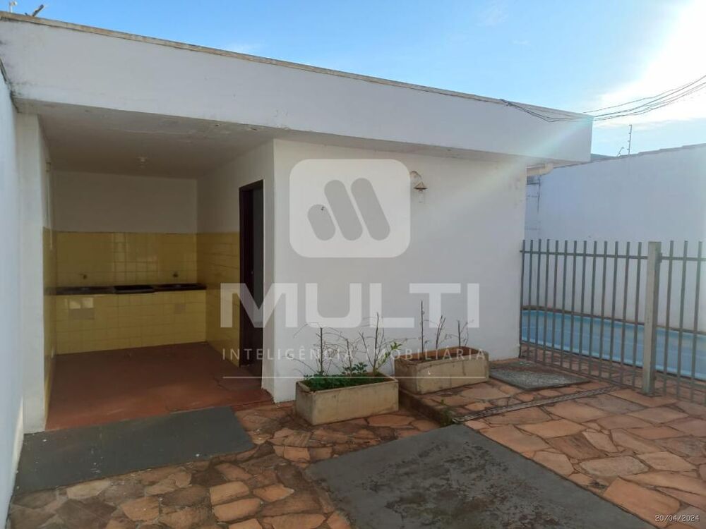 Casa, 3 quartos, 239 m² - Foto 24