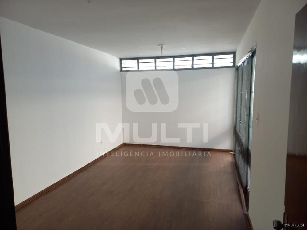 Casa, 3 quartos, 239 m² - Foto 21