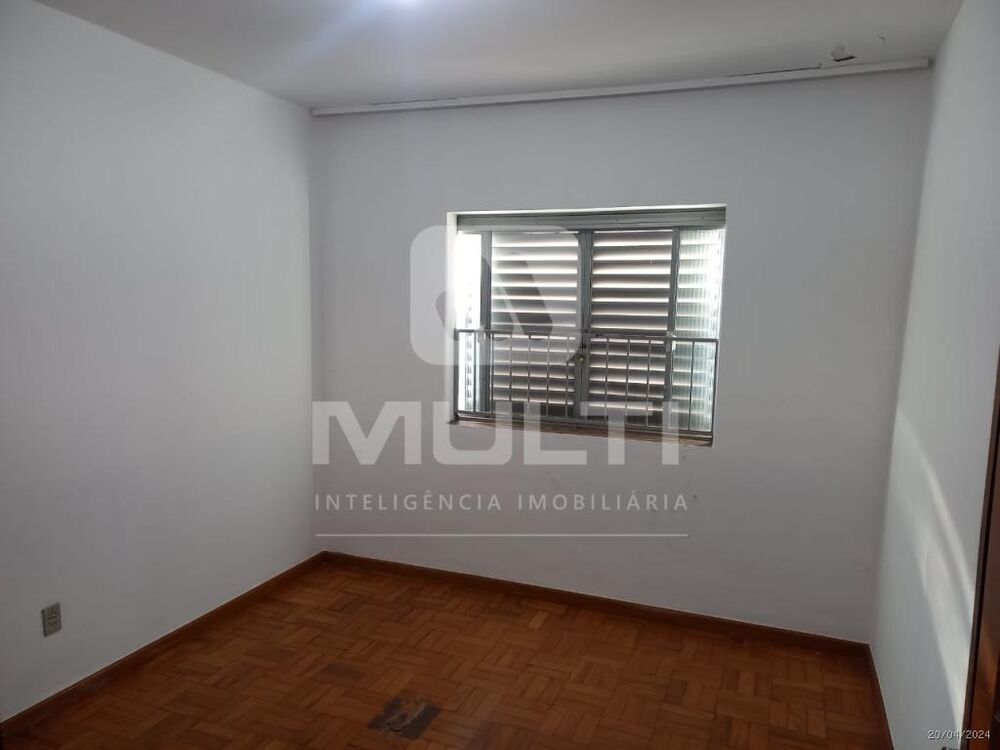 Casa, 3 quartos, 239 m² - Foto 11