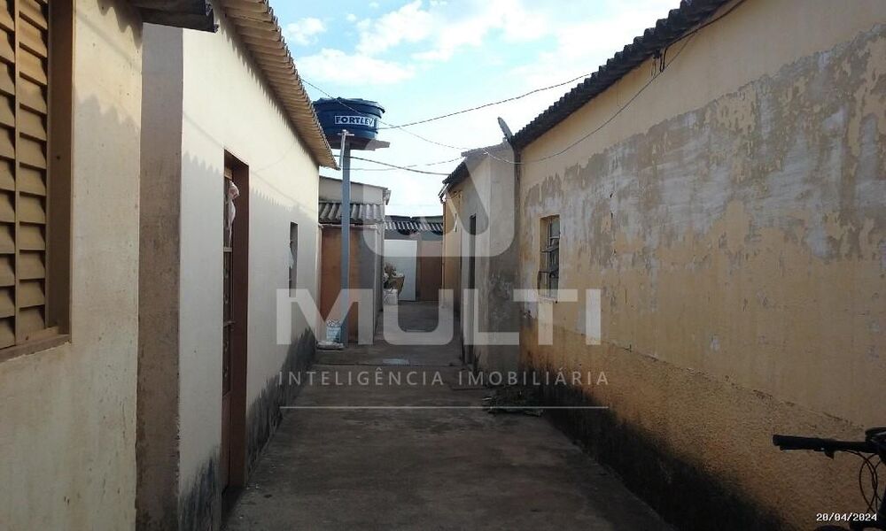 Casa, 3 quartos, 520 m² - Foto 1