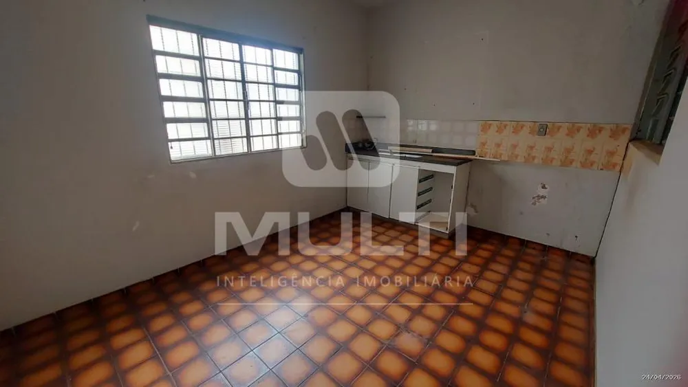 Casa, 4 quartos, 209 m² - Foto 2