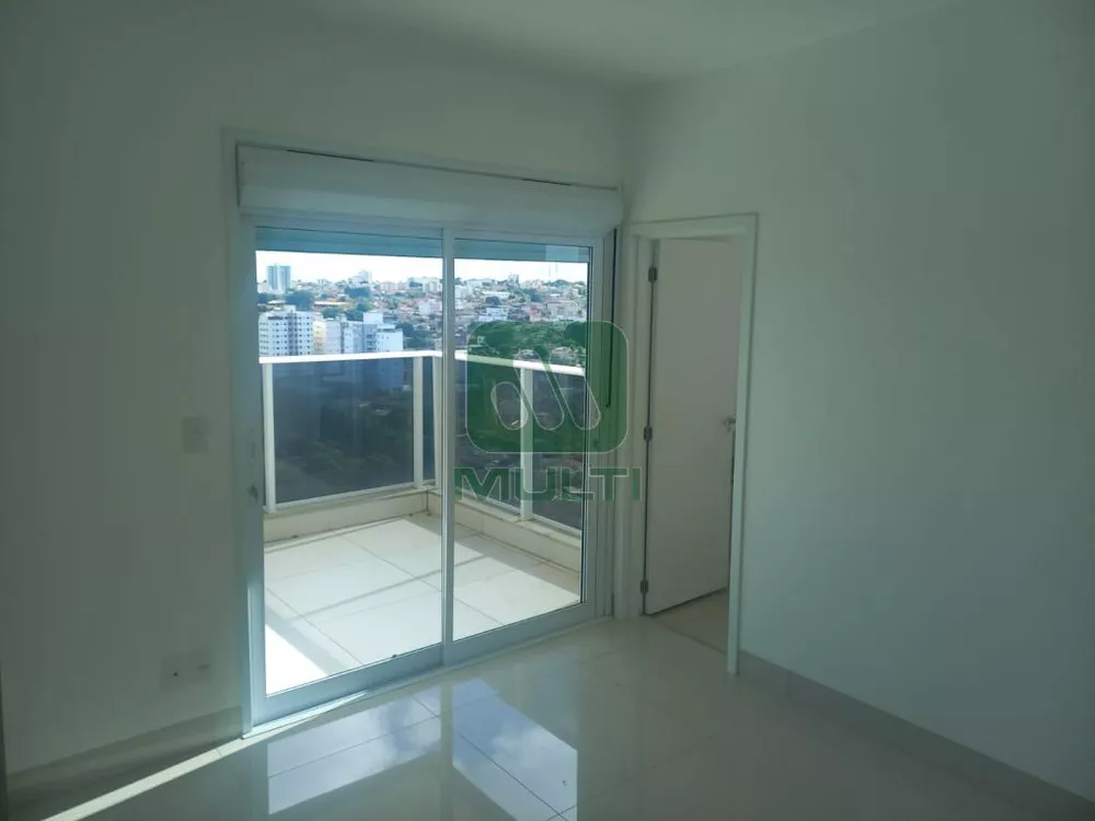 Apartamento à venda com 3 quartos, 145m² - Foto 5