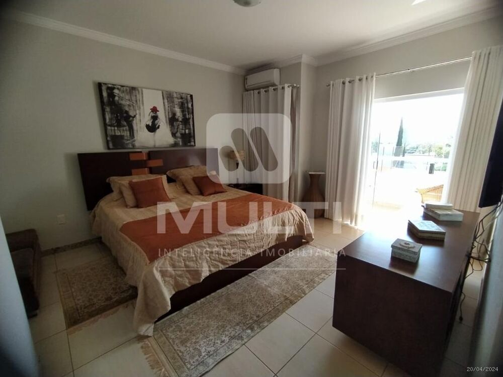 Casa, 4 quartos, 364 m² - Foto 8