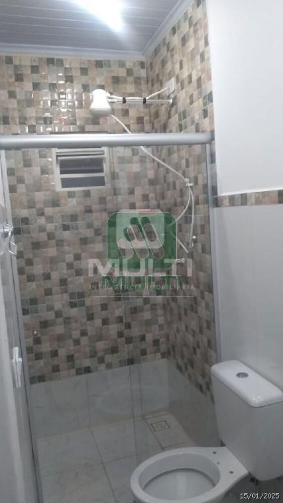 Casa à venda com 3 quartos, 99m² - Foto 3