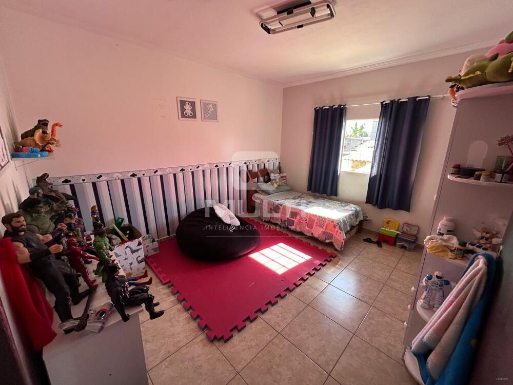 Casa, 5 quartos, 236 m² - Foto 8