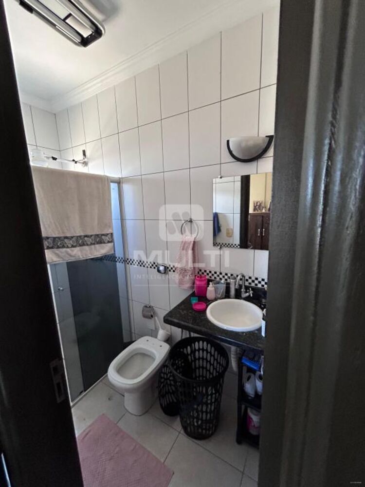 Casa, 5 quartos, 236 m² - Foto 26