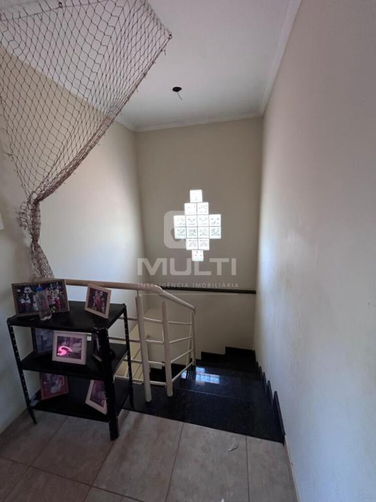 Casa, 5 quartos, 236 m² - Foto 27