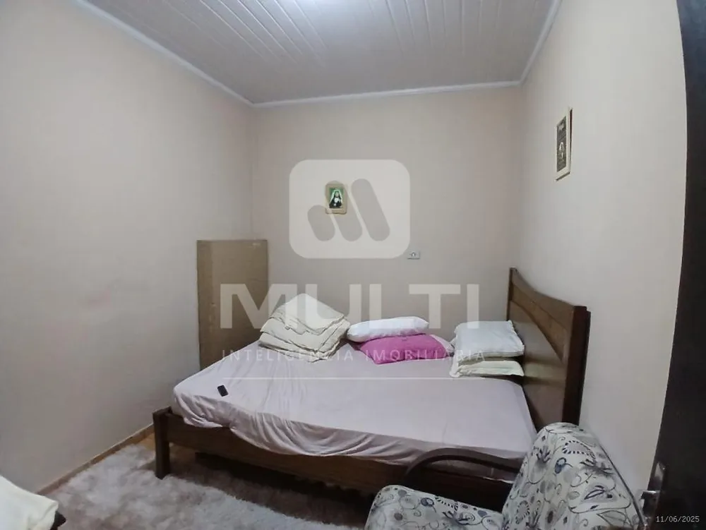 Casa, 3 quartos, 200 m² - Foto 1