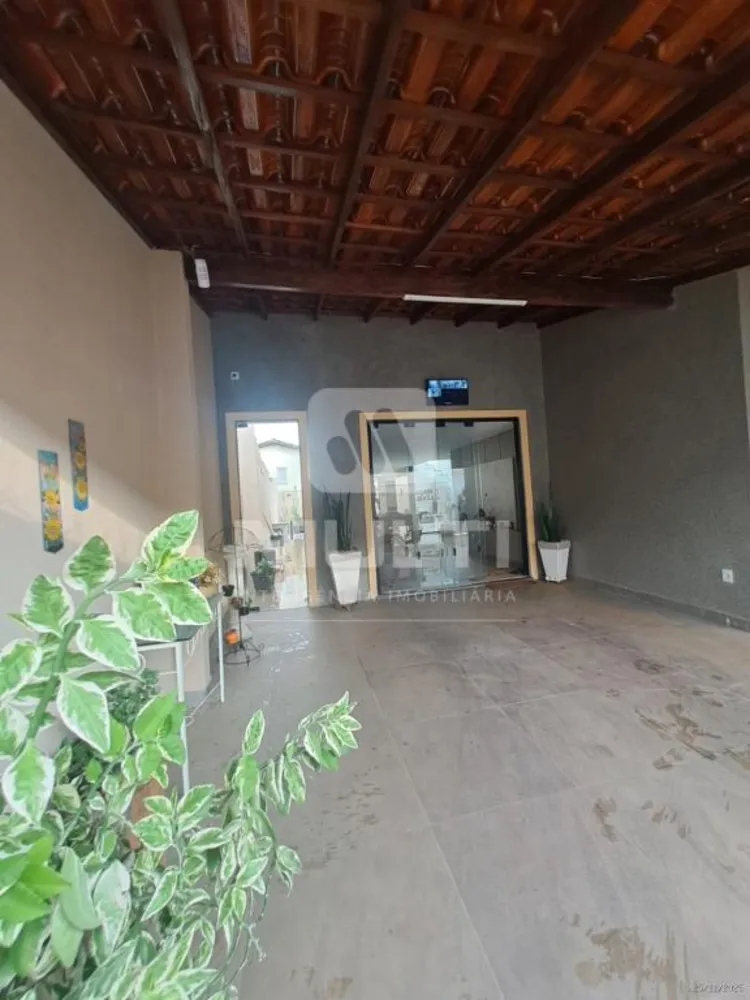 Casa, 3 quartos, 250 m² - Foto 1