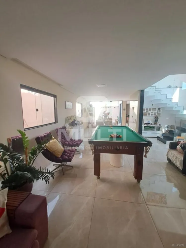 Casa, 3 quartos, 250 m² - Foto 3