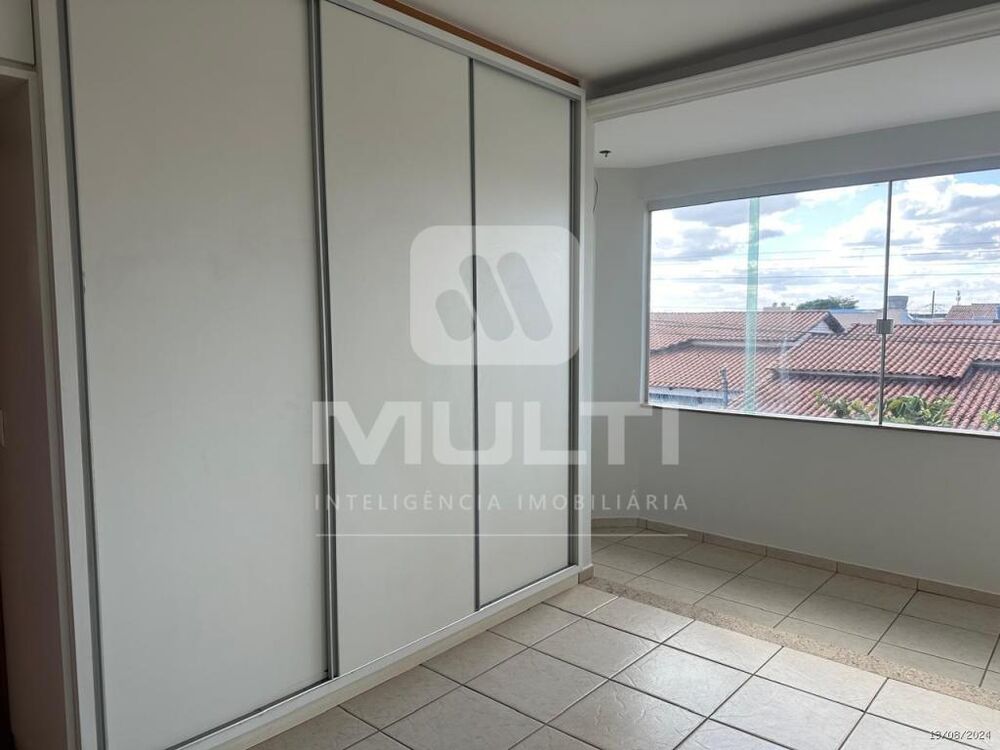Casa, 3 quartos, 258 m² - Foto 9