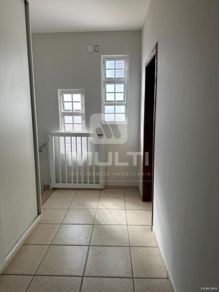 Casa, 3 quartos, 258 m² - Foto 5