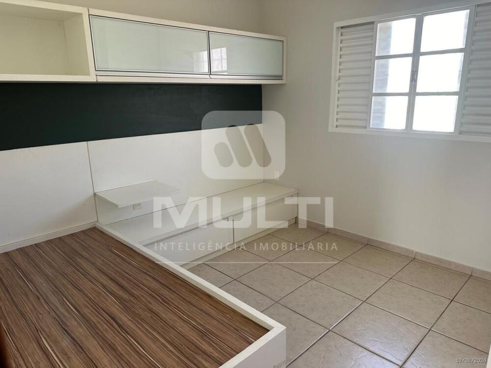 Casa, 3 quartos, 258 m² - Foto 7