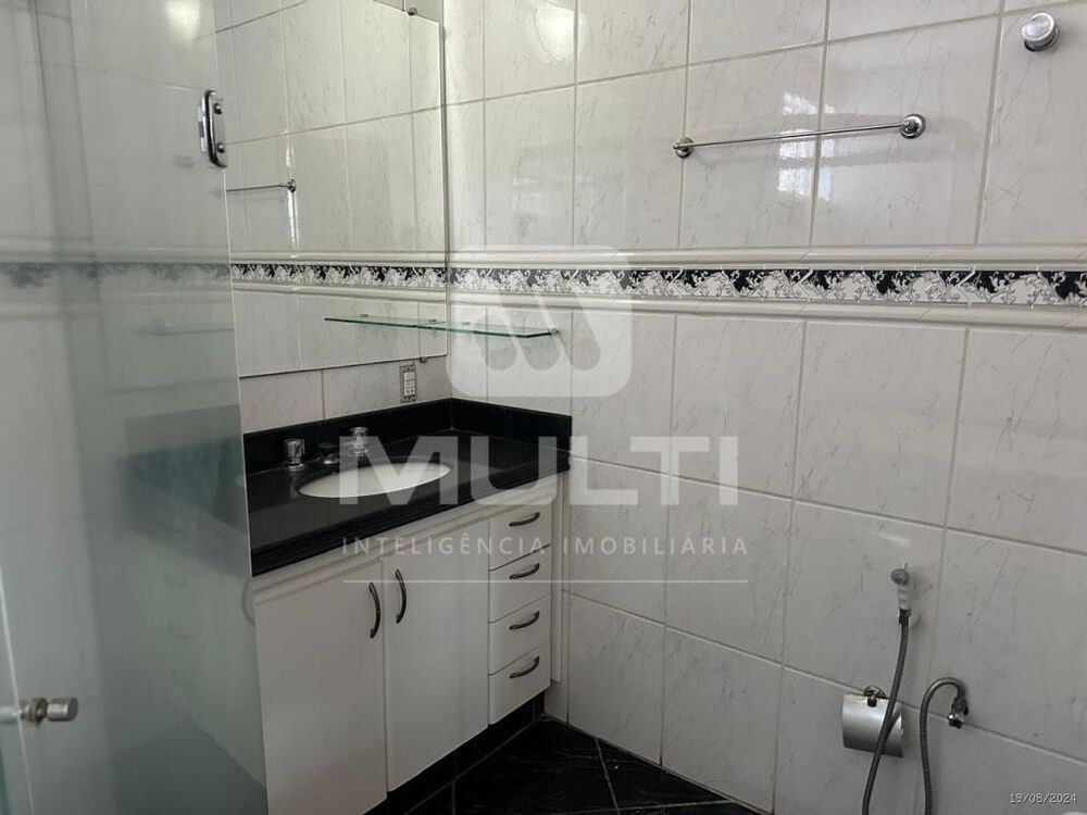 Casa, 3 quartos, 258 m² - Foto 11