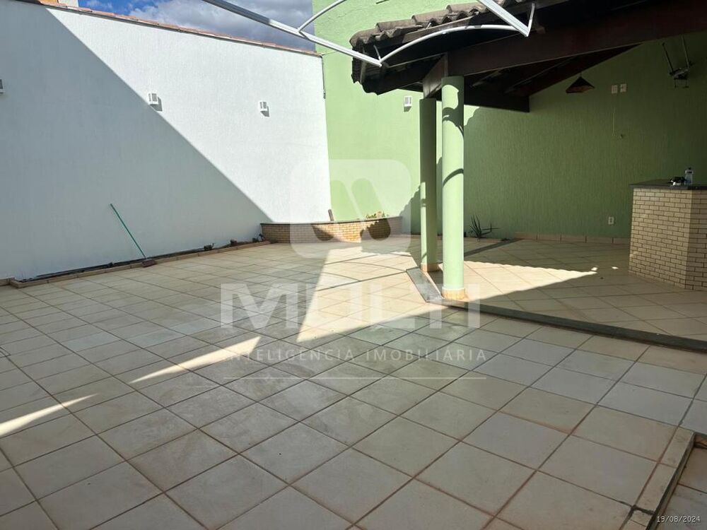 Casa, 3 quartos, 258 m² - Foto 16