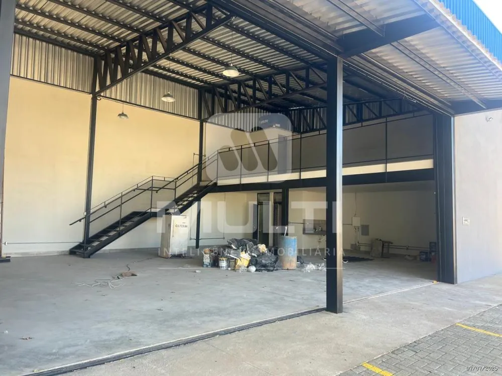 Casa, 1 quarto, 255 m² - Foto 2