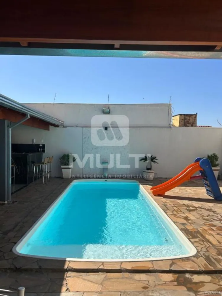 Casa, 3 quartos, 235 m² - Foto 6