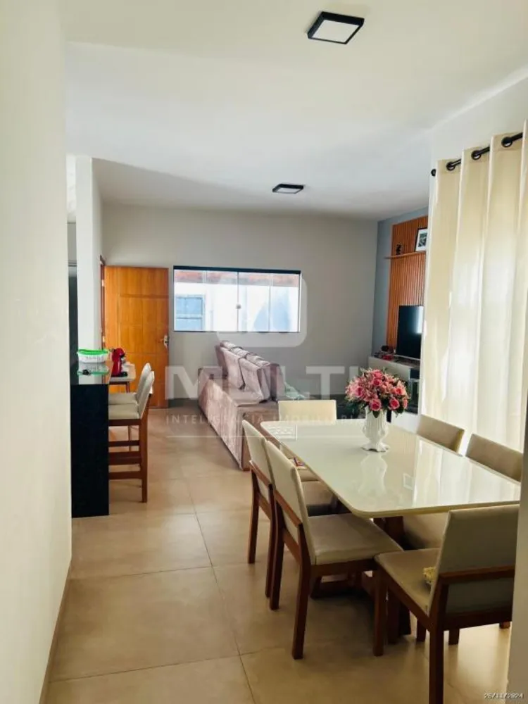 Casa, 3 quartos, 235 m² - Foto 3