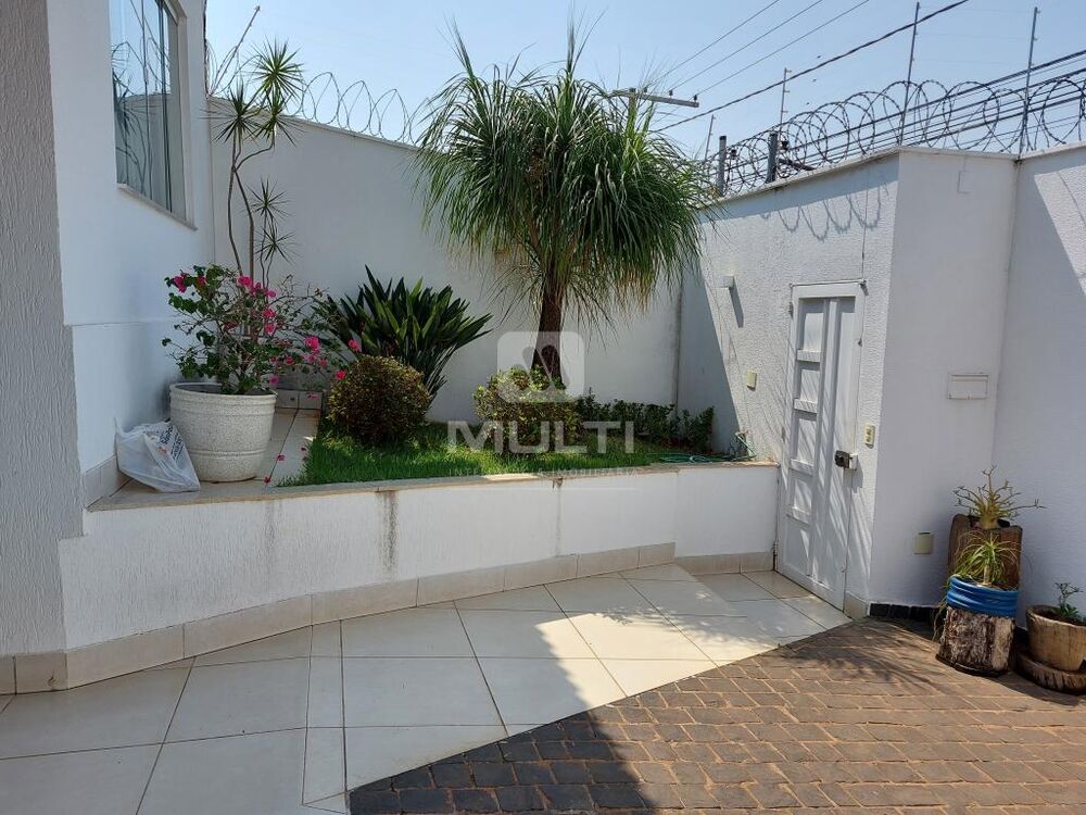 Casa, 3 quartos, 210 m² - Foto 16