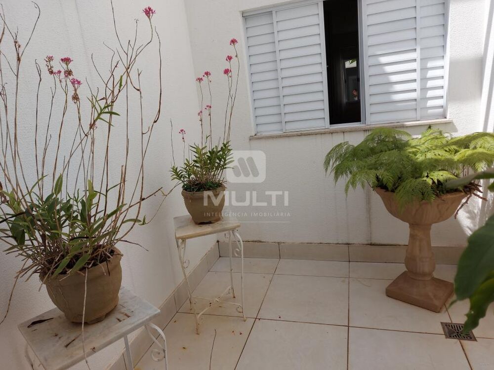 Casa, 3 quartos, 210 m² - Foto 8