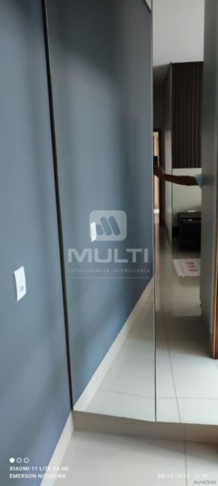 Casa à venda com 3 quartos, 165m² - Foto 2