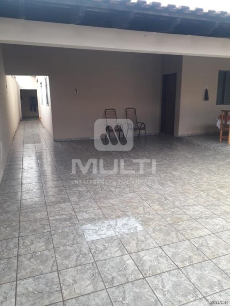 Casa, 3 quartos, 161 m² - Foto 1