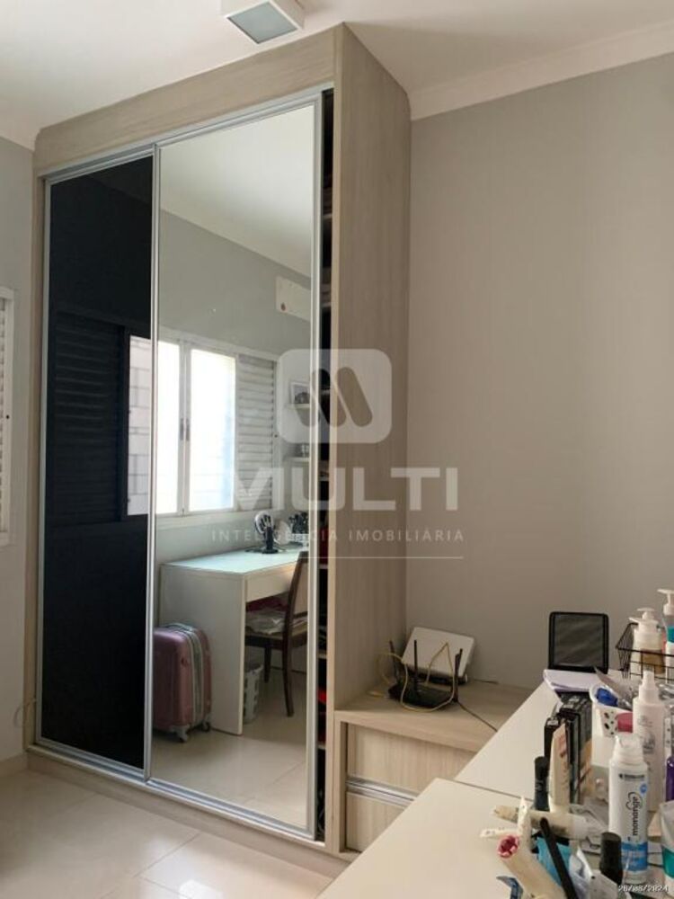 Casa, 4 quartos, 300 m² - Foto 20