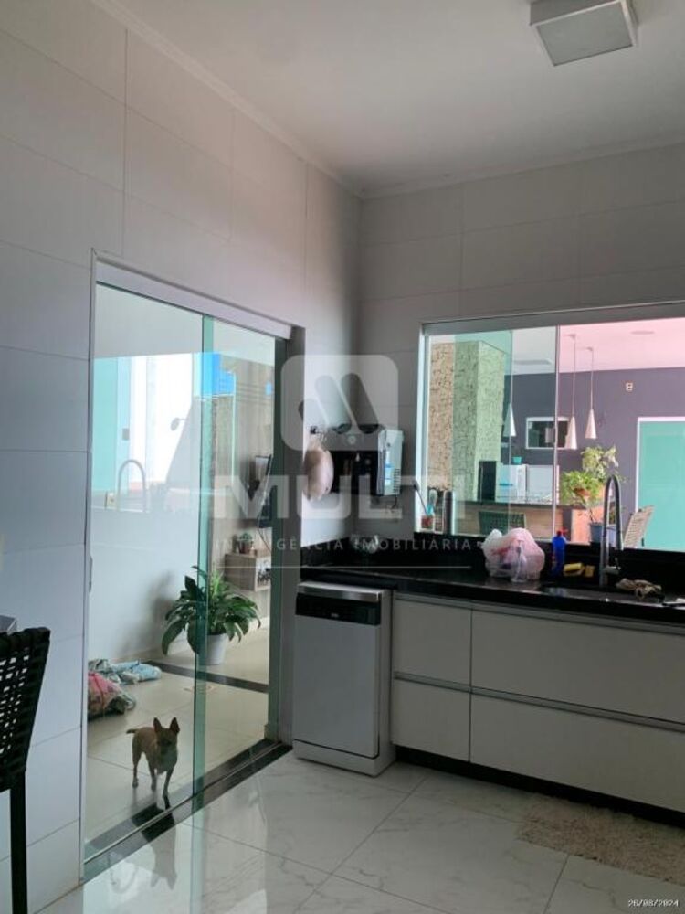 Casa, 4 quartos, 300 m² - Foto 3