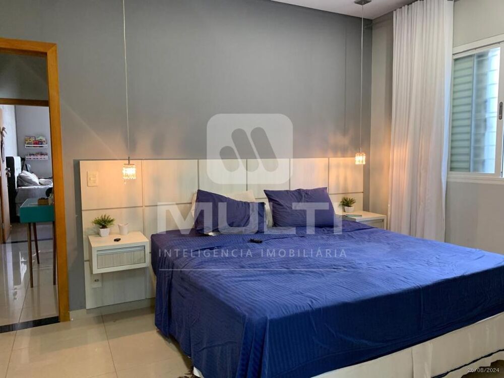 Casa, 4 quartos, 300 m² - Foto 4