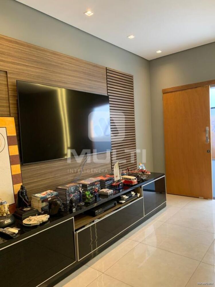 Casa, 4 quartos, 300 m² - Foto 16