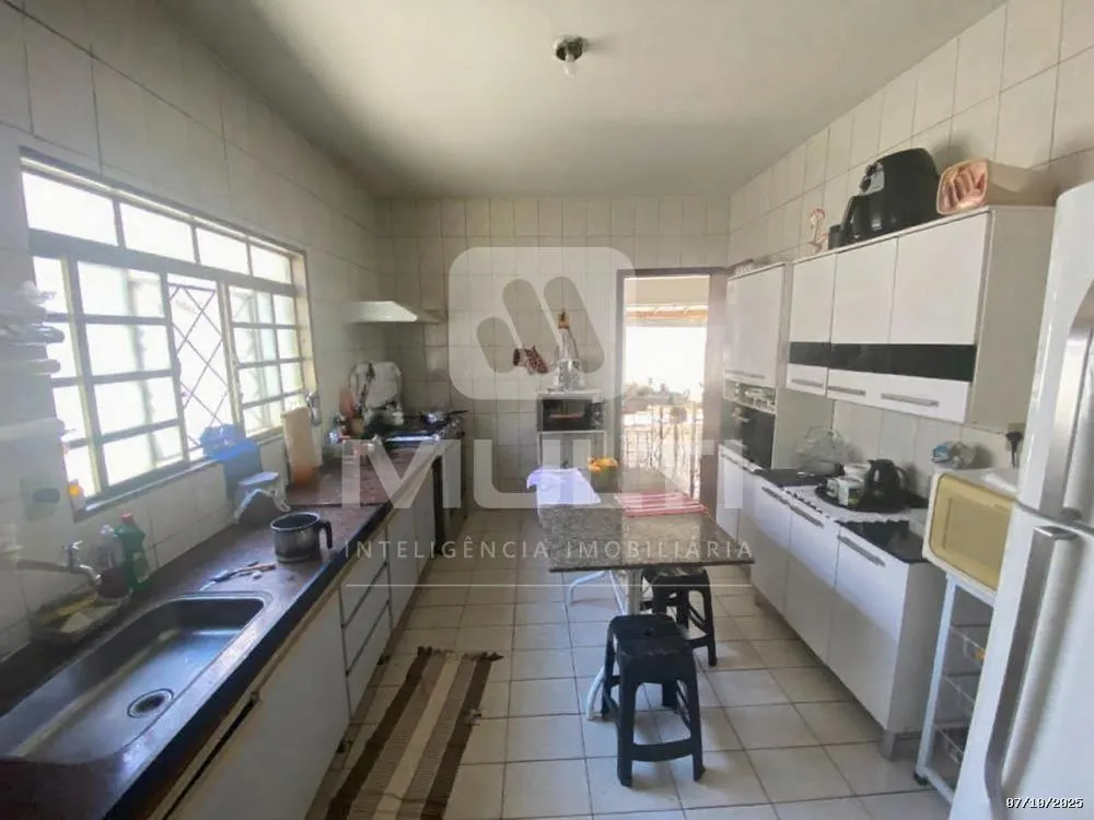 Casa, 3 quartos, 164 m² - Foto 4