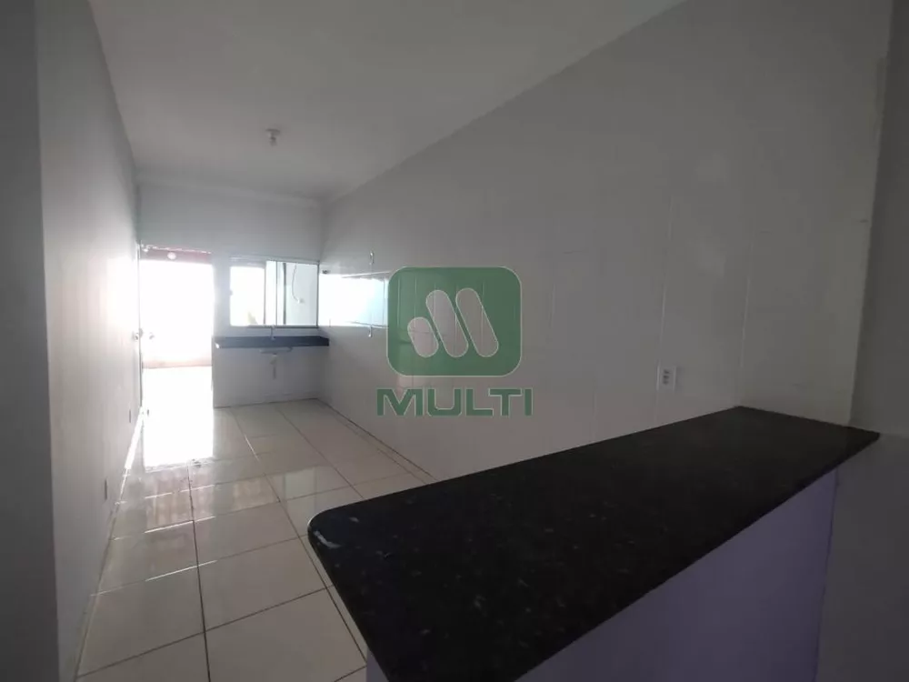 Casa à venda com 2 quartos, 84m² - Foto 5