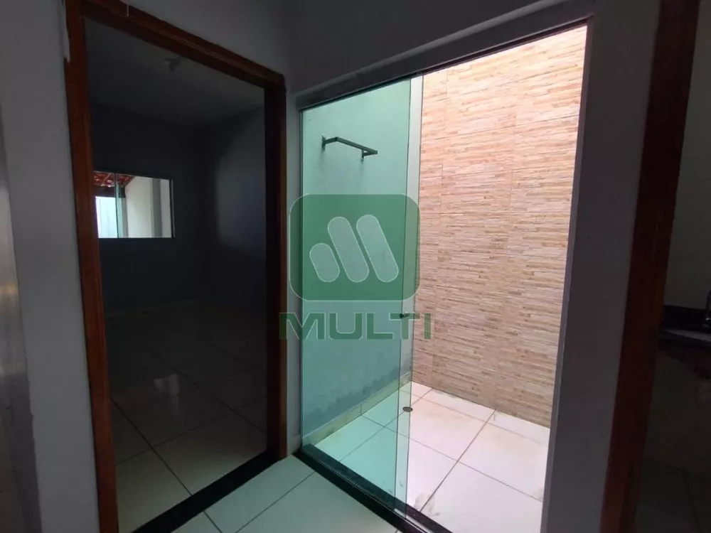 Casa à venda com 2 quartos, 84m² - Foto 12