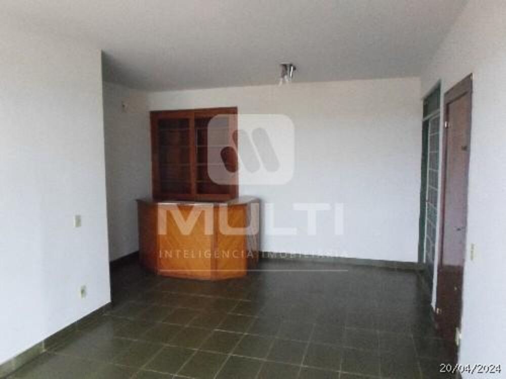 Apartamento, 3 quartos, 135 m² - Foto 2