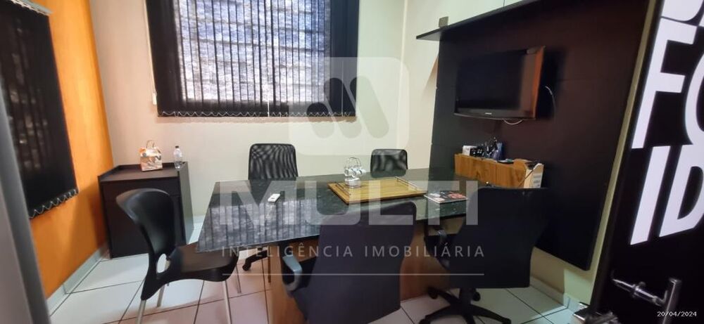 Casa, 3 quartos, 177 m² - Foto 4