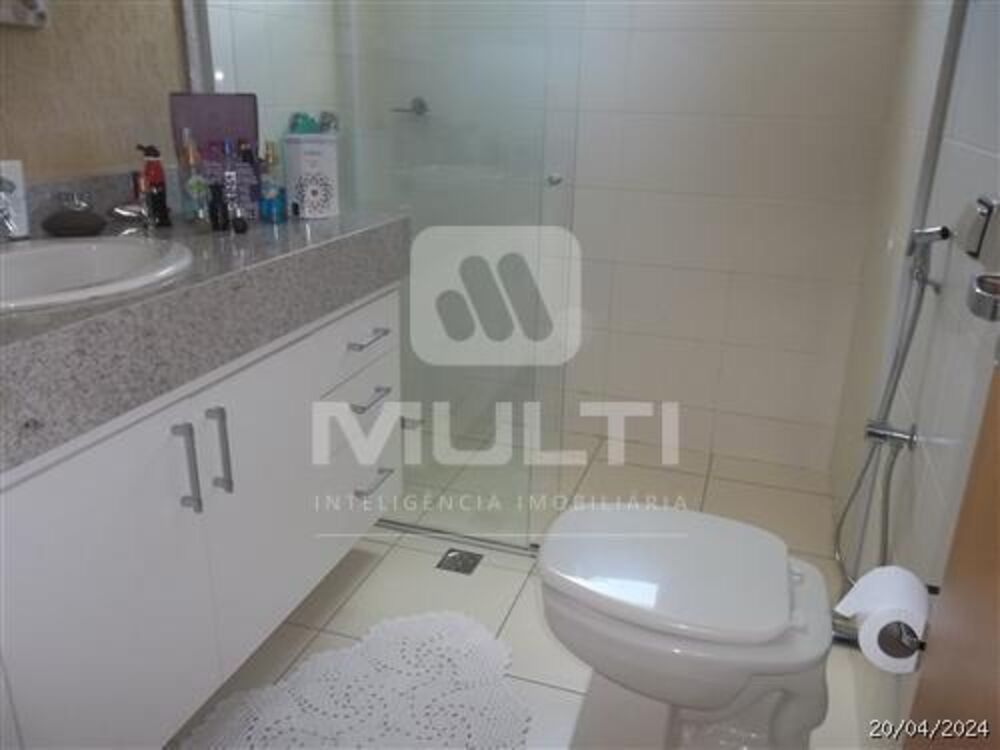 Apartamento, 3 quartos, 158 m² - Foto 1