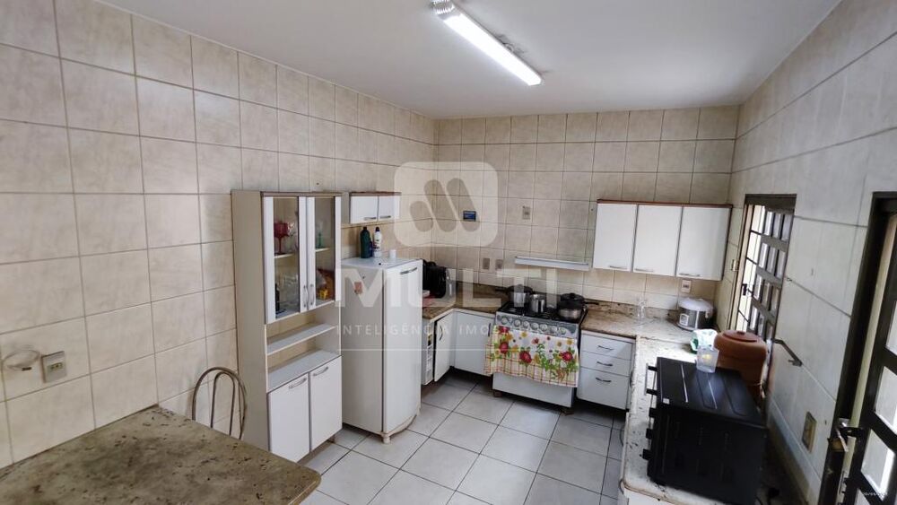 Casa, 3 quartos, 188 m² - Foto 8