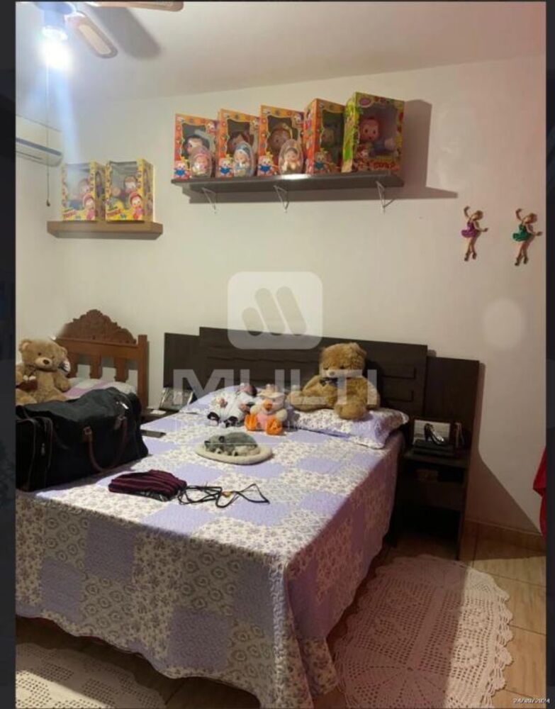 Casa, 3 quartos, 197 m² - Foto 1