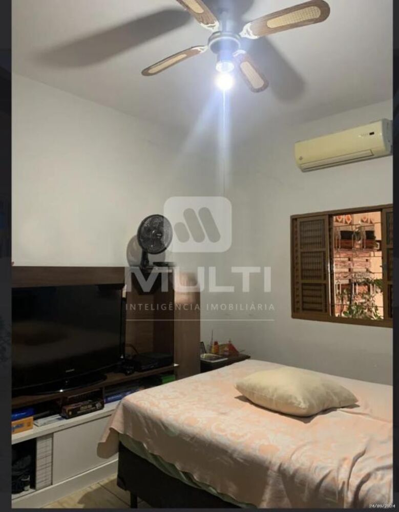 Casa, 3 quartos, 197 m² - Foto 2
