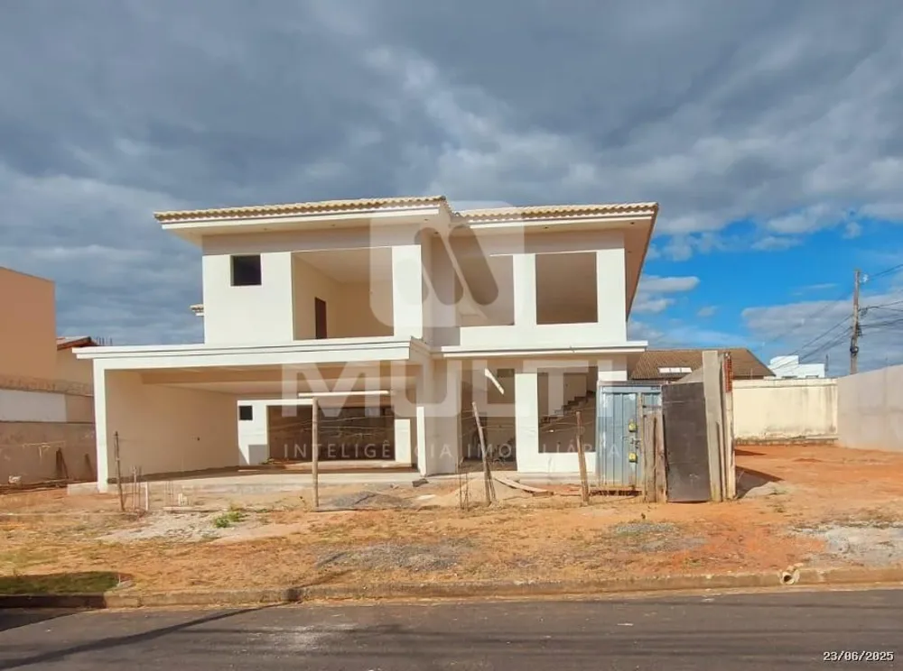 Casa, 4 quartos, 429 m² - Foto 1