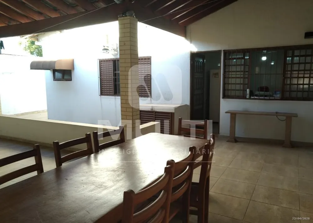 Casa, 3 quartos, 216 m² - Foto 9